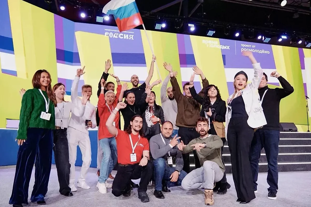 Участники Всероссийской премии "Время молодых". Фото © Предоставлено Лайфу