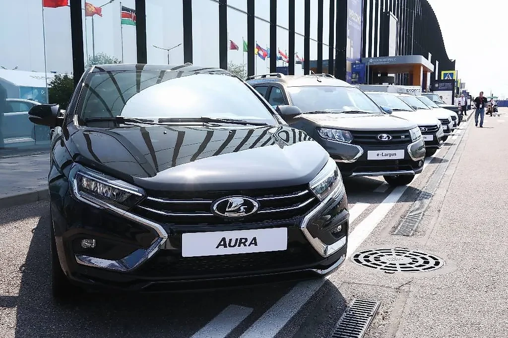 Автомобиль Lada Aura во время XXVI Петербургского международного экономического форума. Фото © Валерий Шарифулин / ТАСС