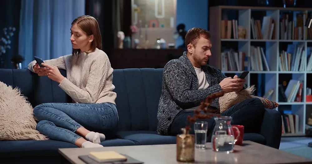 Обмен чувствами и мнениями в отношениях. Фото © Shutterstock