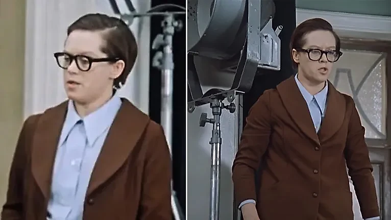 В одном из лучших фильмов СССР "Служебный роман" пуговицы на пиджаке у Людмилы Прокофьевны то застёгиваются, то расстёгиваются. Кадр из фильма "Служебный роман", режиссёр Эльдар Рязанов, сценарист Эмиль Брагинский / Kinopoisk