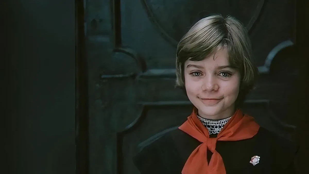 Кадр из фильма "Гостья из будущего", режиссёр Павел Арсенов, сценарист Кир Булычёв / Kinopoisk