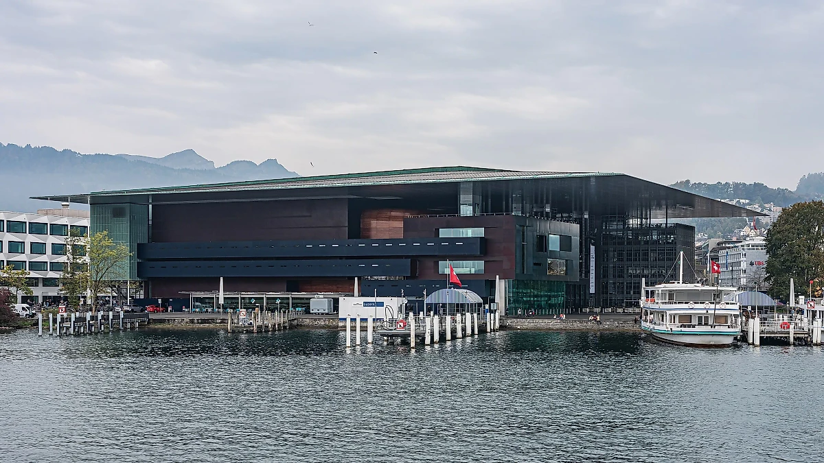 Тот самый Culture and Congress Centre в Люцерне, где должна была выступать Анна Нетребко. Фото © Wikipedia / A.Savin