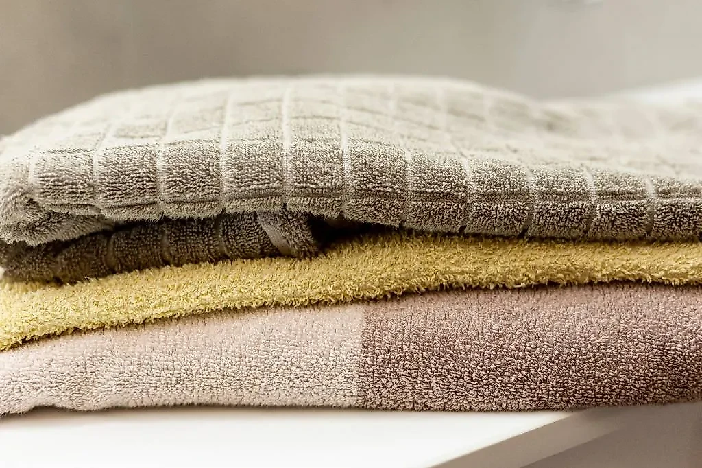 Использование грязного полотенца может вызывать инфекции. Обложка © Freepik