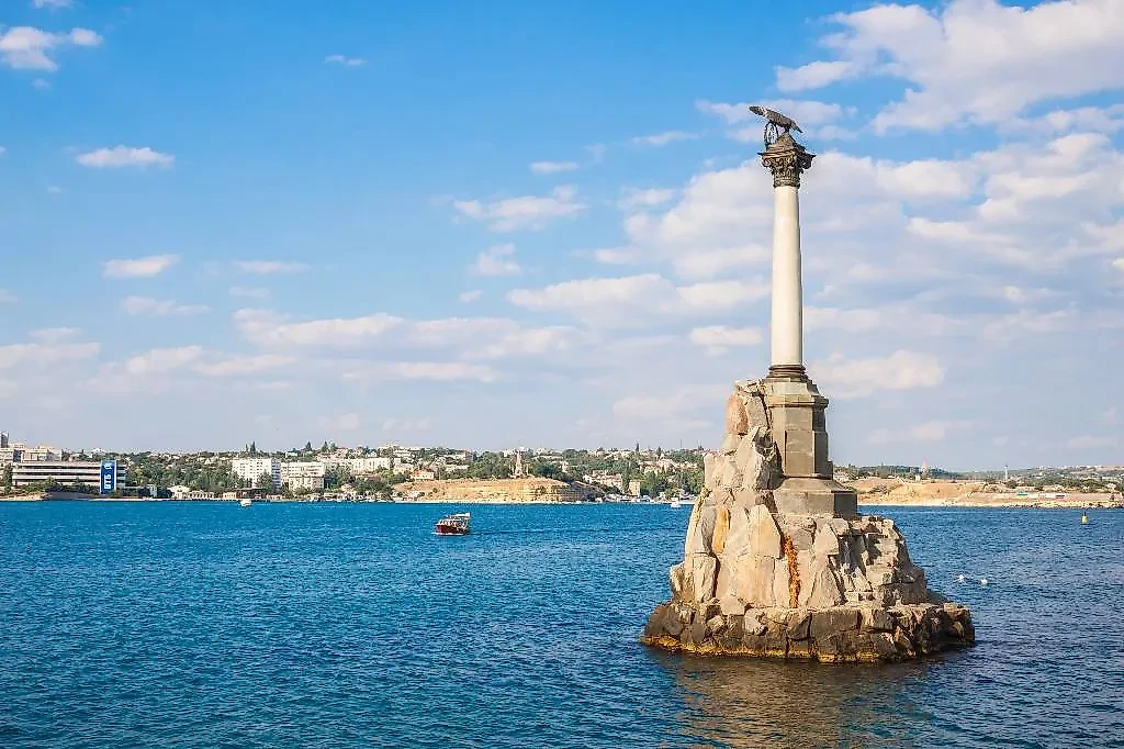 Обложка © Shutterstock / FOTODOM