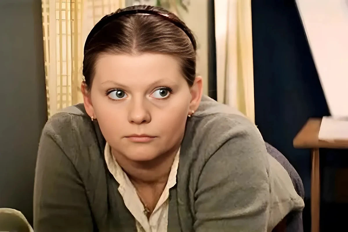 Женщина со знаком зодиака Стрелец — Надя Клюева из советского кино "Самая обаятельная и привлекательная". Фото © "Самая обаятельная и привлекательная" (1985), режиссёр Геральд Бежанов, сценаристы Геральд Бежанов, Анатолий Эйрамджан / Kinopoisk