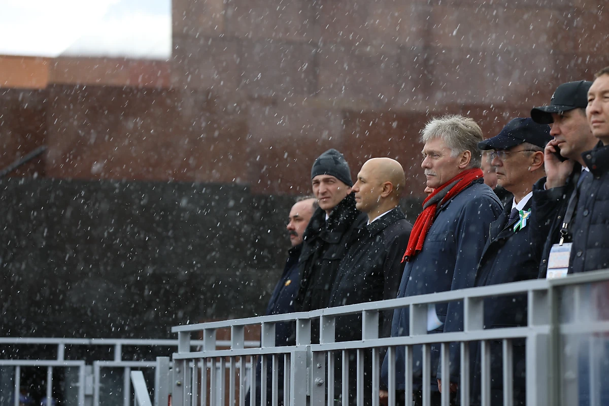 Представитель Кремля Дмитрий Песков на Параде Победы на Красной площади. Фото © Life.ru