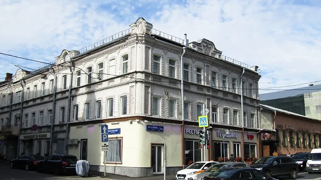 Здание на Остоженке, где продавалась квартира Ильи Лагутенко. Фото © 2gis.ru
