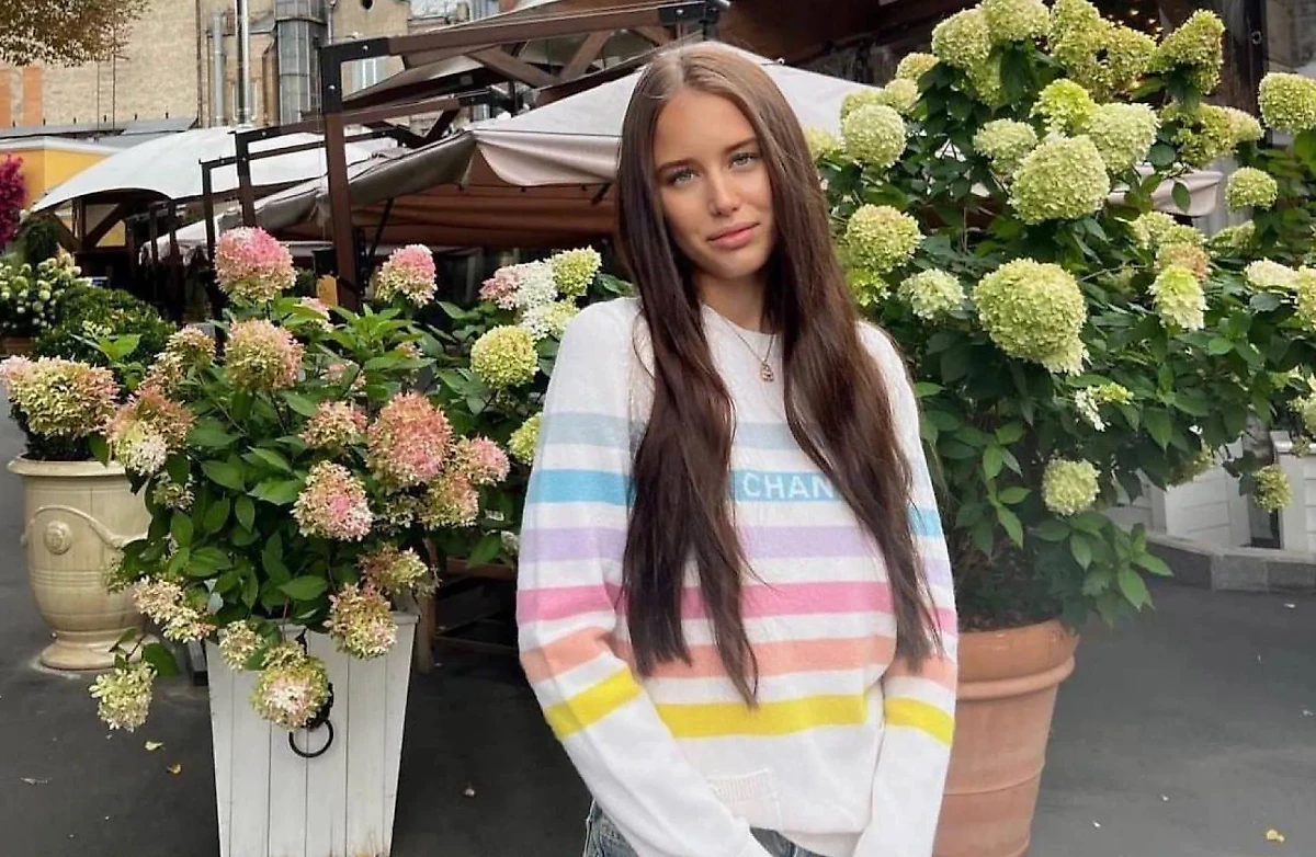 61-летний Григорий Лепс не только вывел в свет юную возлюбленную, но и заявил, что намерен жениться. Фото © Instagram (признан экстремистской организацией и запрещён на территории Российской Федерации) / Avrorakiba