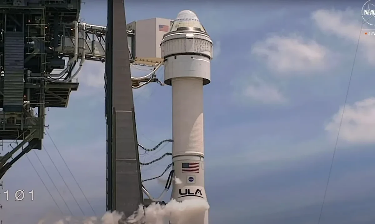 Корабль CST-100 Starliner. Обложка © YouTube / NASA