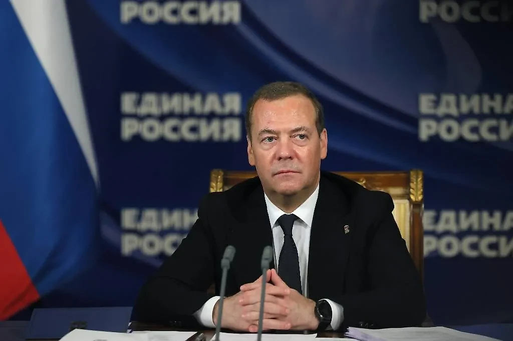 Дмитрий Медведев. Обложка © Официальный сайт "Единой России"