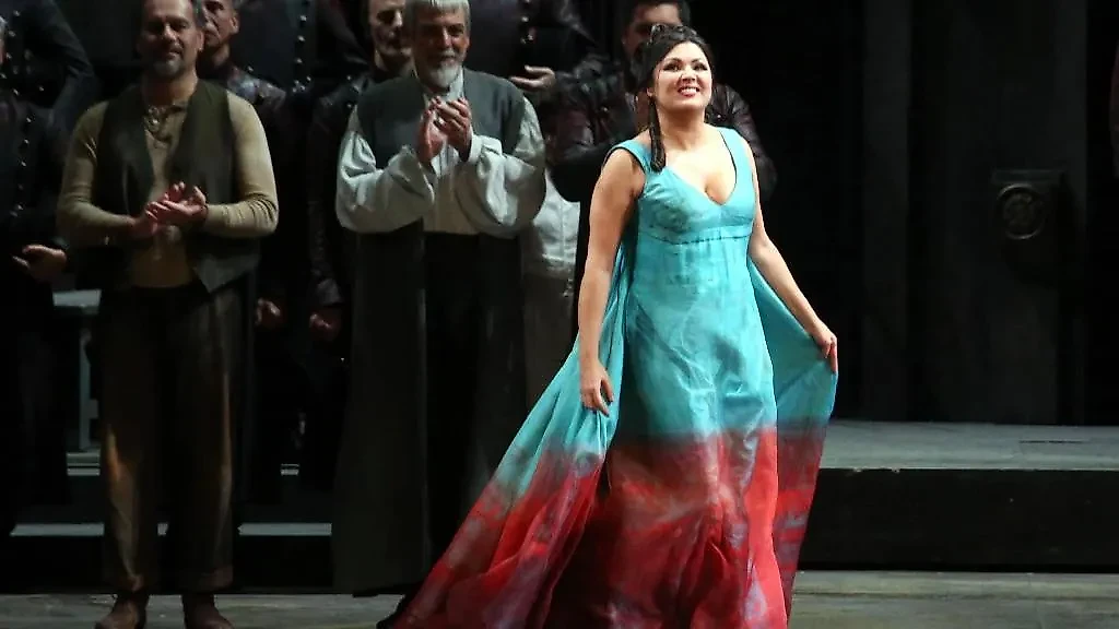 Оперные певицы чаще всего обладают пышными формами. Фото © ТАСС / EPA / MATTEO BAZZI