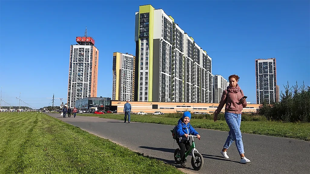 При покупке квартиры в новостройке могут возникнуть сложности. Обложка © ТАСС / Роман Пименов