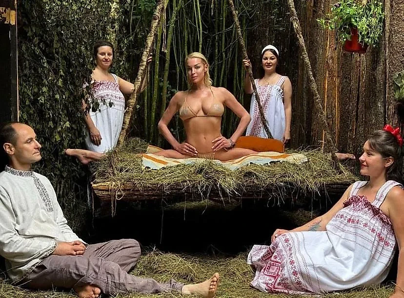 Фото © Instagram (соцсеть запрещена в РФ; принадлежит корпорации Meta, которая признана в РФ экстремистской) / volochkova_art