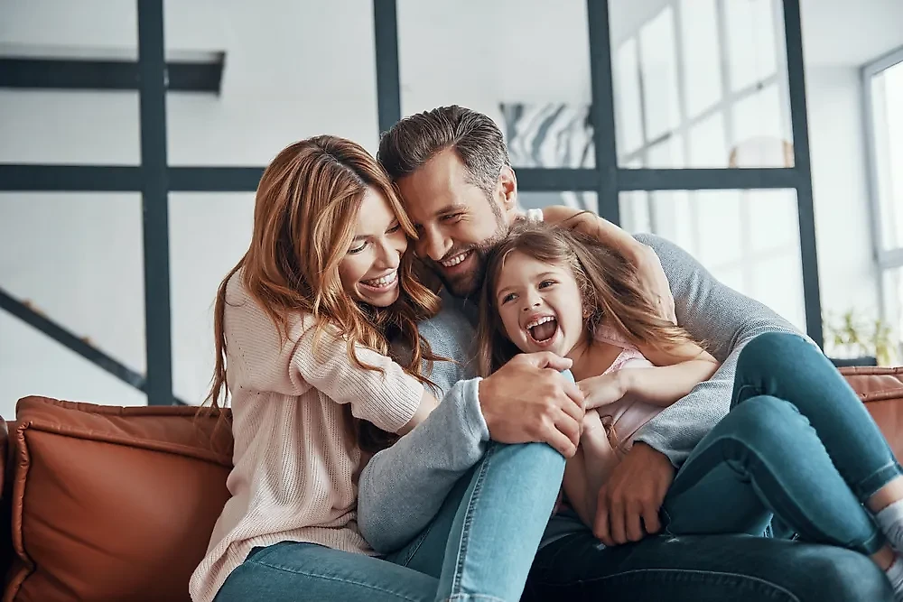 Гороскоп на июнь 2024 : как укрепить семейные и дружеские связи. Фото © Shutterstock / FOTODOM / G-Stock Studio