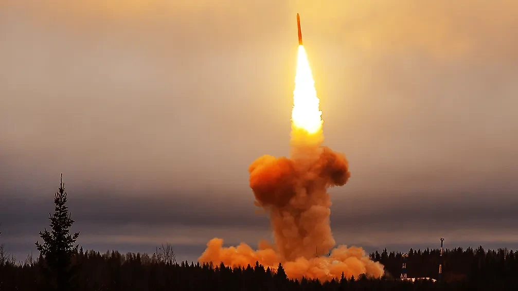 Пуск твердотопливной межконтинентальной баллистической ракеты "Тополь-М". Обложка © ТАСС