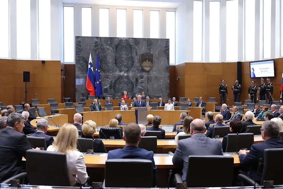 Заседание Государственного собрания Словении. Обложка © Instagram (соцсеть запрещена в РФ; принадлежит корпорации Meta, которая признана в РФ экстремистской) / drzavnizbor