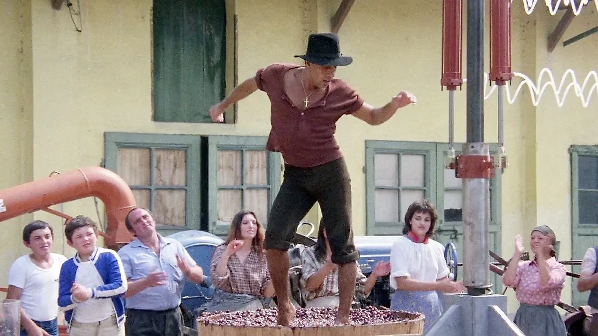 Адриано Челентано. Кадр из фильма. Фото © "Укрощение строптивого", реж. Франко Кастеллано, Джузеппе Моччиа, сценарист Франко Кастеллано, Джузеппе Моччиа, Уильям Шекспир / Kinopoisk