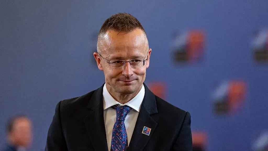 Министр иностранных дел Венгрии Петер Сийярто. Фото © ТАСС / EPA / POOL / MARTIN DIVISEK