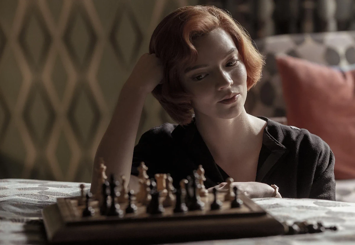 Кадр из сериала "Ход королевы". Фото © "Ход королевы", реж. Скотт Фрэнк, Аллан Скотт / Kinopoisk