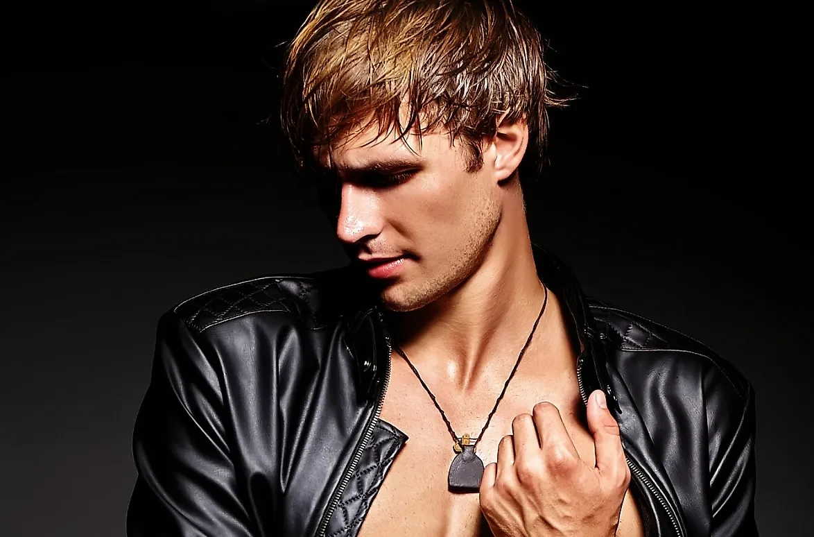 Метросексуалы слишком любят себя, поэтому их женщины часто оказываются в тени. Фото © Freepik / halayalex