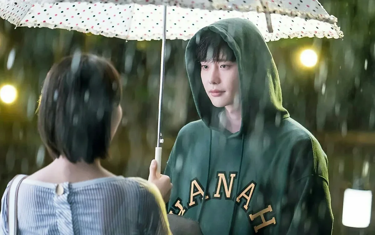 "Пока ты спишь" — мистическая корейская дорама о девушке с необычными способностями. Кадр из фильма "Пока ты спишь", режиссёры О Чхун Хван, Пак Су Джин, сценарист Пак Хе Рён / Kinopoisk