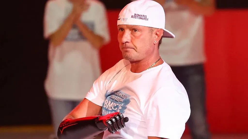 Российский фигурист Роман Костомаров. Обложка © ТАСС / Дмитрий Феоктистов