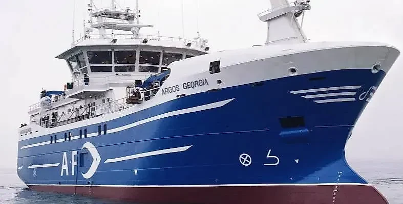 Затонувший у Фолклендских островов корабль Argos Georgia. Обложка © Argos Froyanes