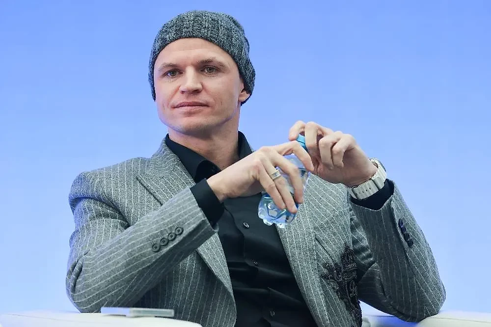 Дмитрий Тарасов обжаловал алименты и потерял авто. Фото © ТАСС / Антон Новодережкин