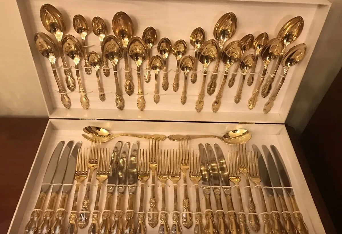 Как оценить и продать советские столовые приборы. Фото © Avito