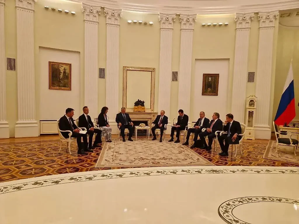 Премьер-министр Венгрии Виктор Орбан прибыл в Москву для встречи с президентом России Владимиром Путиным. Обложка © Life.ru