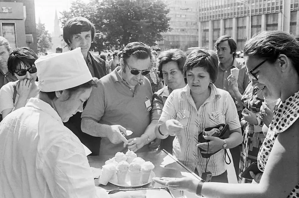 Как приготовить мороженое как в СССР: простой рецепт. Фото © ТАСС / А. Ковтун
