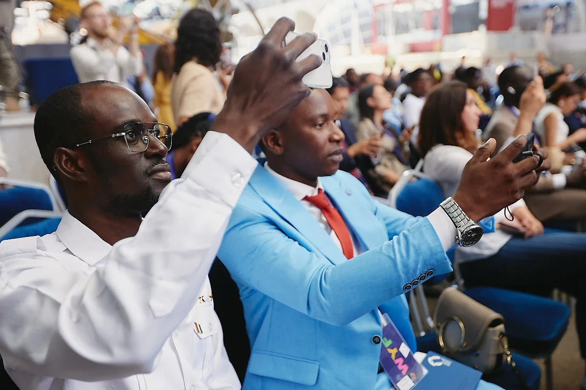 Кадры со съезда Международного совета дирекции ВФМ. Фото © Предоставлено Life.ru