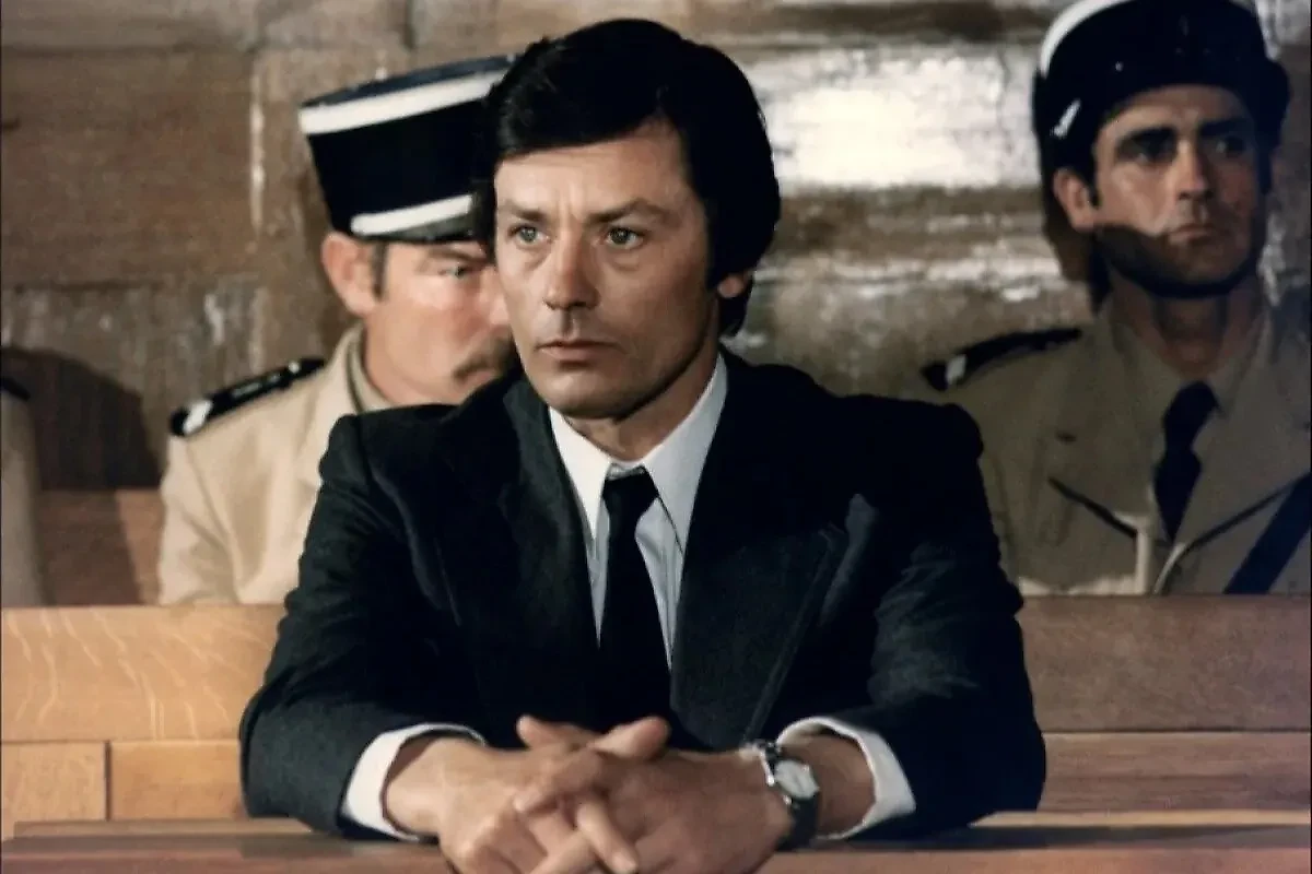 Ален Делон внёс вклад в принятие законопроекта об отмене смертной казни во Франции. Фото © "Двое в городе" (1973), режиссёр Жозе Джованни, сценаристы Жозе Джованни, Джанфранко Клеричи / Kinopoisk