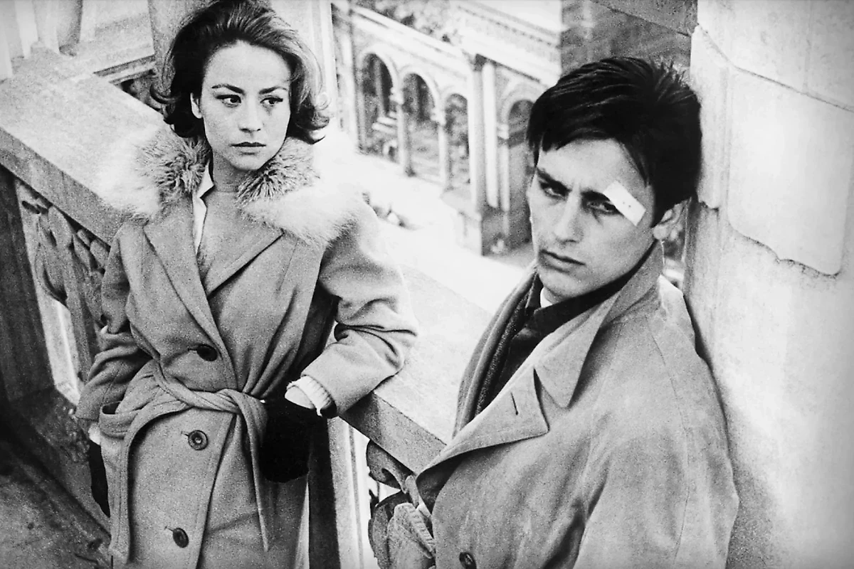 Ален Делон умер: какое кинонаследство оставил после себя актёр. Фото © "Рокко и его братья" (1960), режиссёр Лукино Висконти, сценаристы Паскуале Феста-Кампаниле, Массимо Франчоза и др. / Kinopoisk