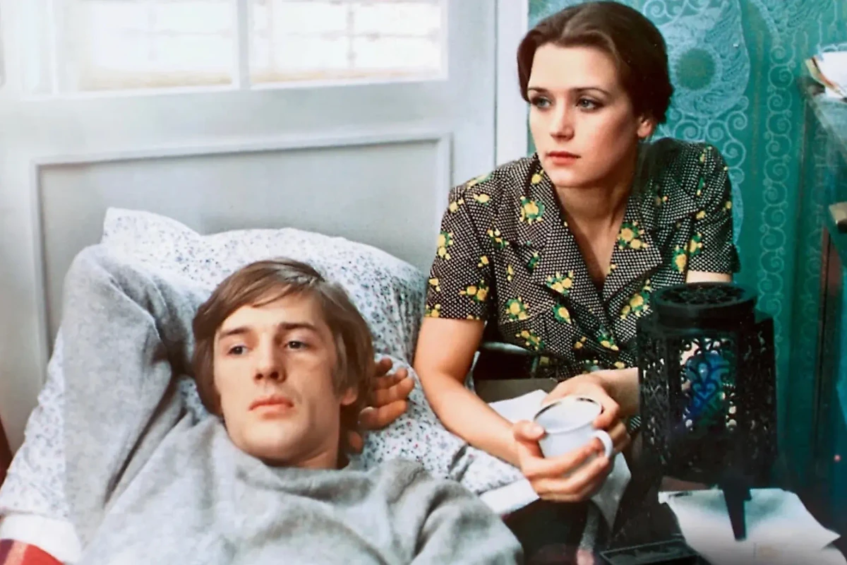 Александр Абдулов и Ирина Алфёрова — самая красивая любовь советского кино. Фото © "С любимыми не расставайтесь" (1979), режиссёр Павел Арсенов, сценарист Александр Володин / Kinopoisk