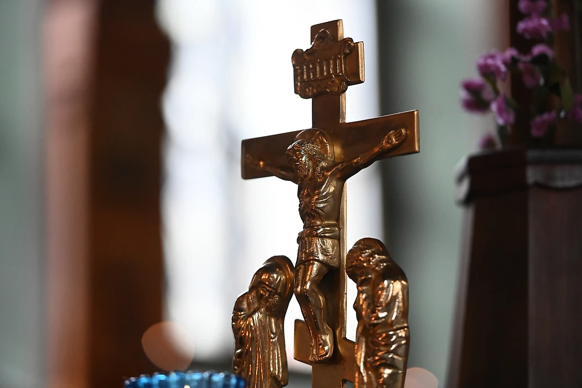 Крест в одном из храмов России. Обложка © Life.ru