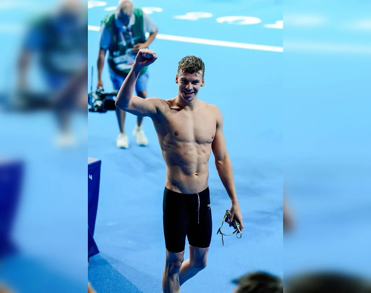 Французский пловец Леон Маршан. Обложка © X / Paris 2024