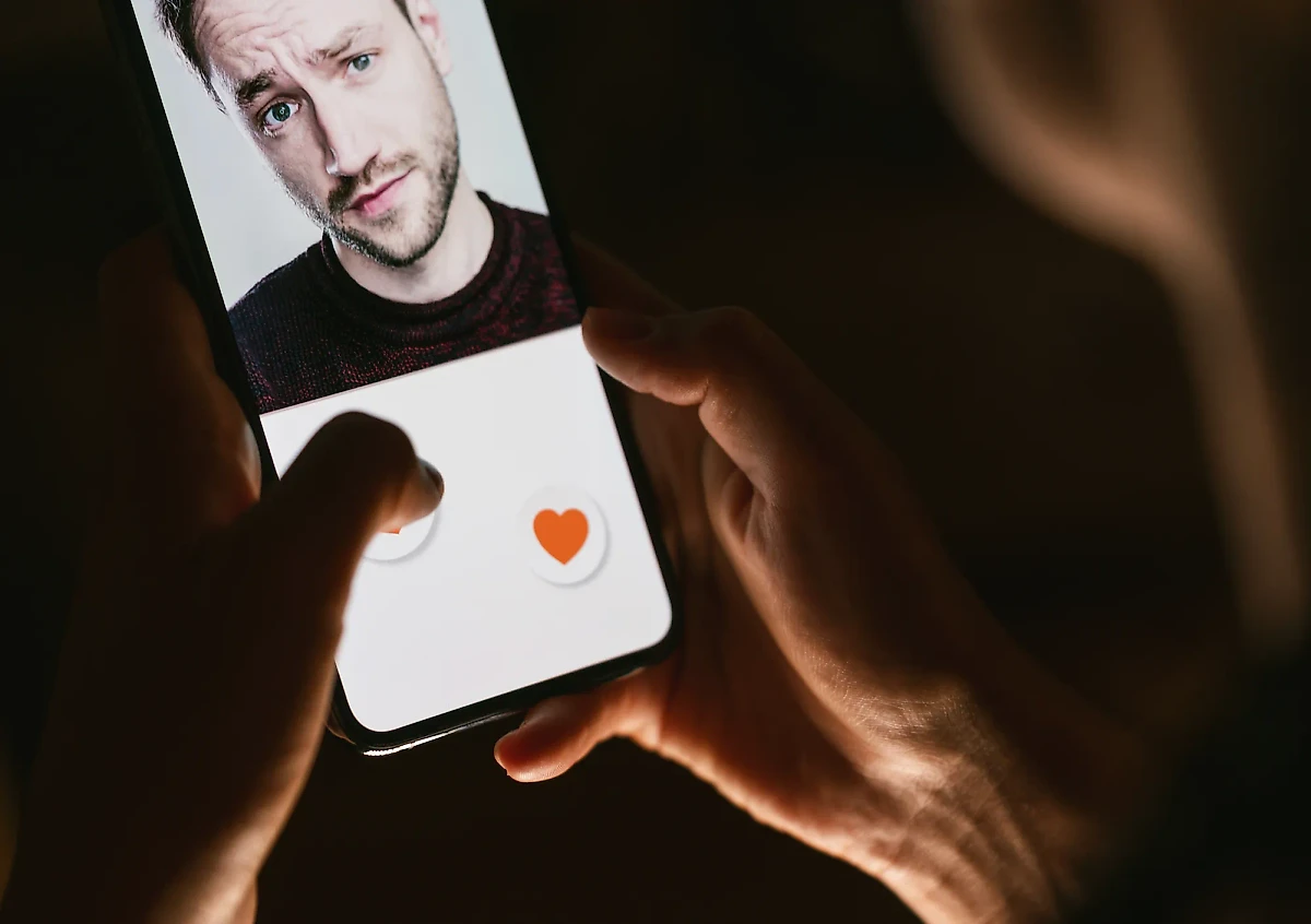 Решающие факторы для знакомств в Интернете — это внешность, чувство юмора и грамотность в переписке. Обложка © Shutterstock / FOTODOM / r.classen