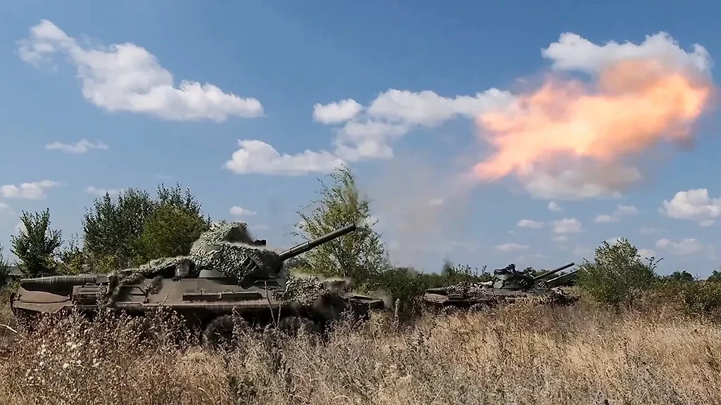 Боевая работа самоходной артиллерийской установки "Нона-СВК". Обложка © ТАСС / Пресс-служба Минобороны РФ