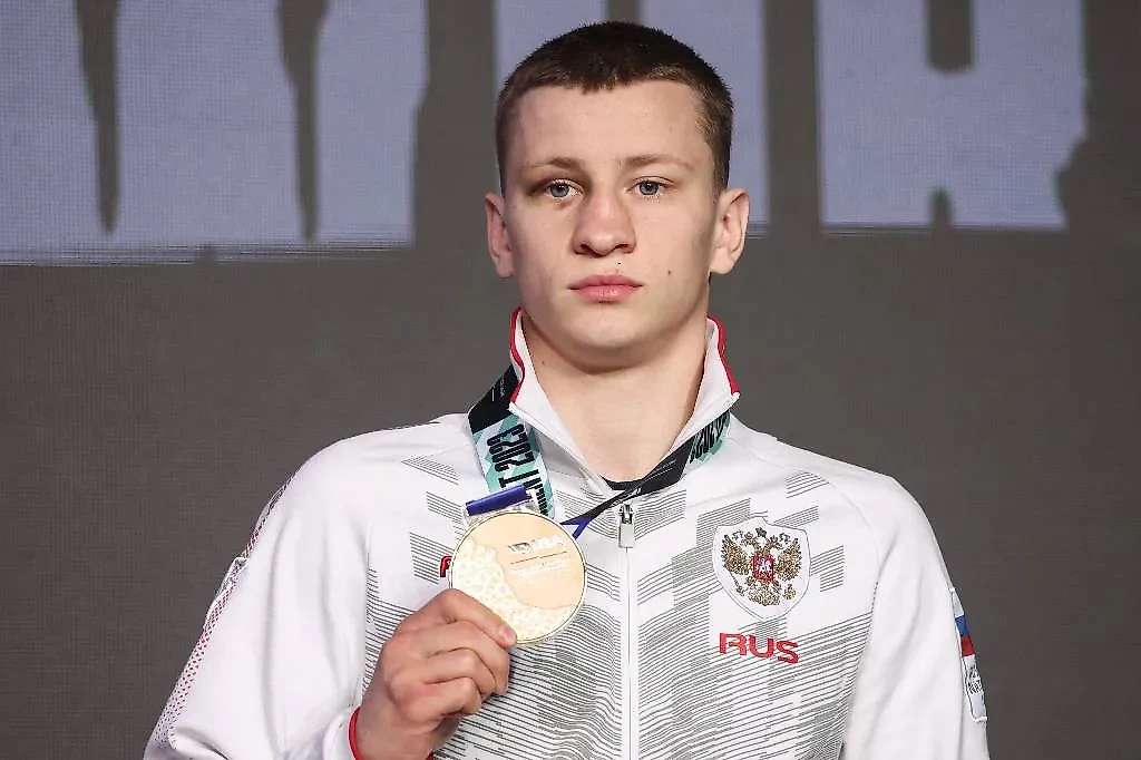 Дмитрий Двали заступился за крымчанина, который рисковал быть избитым толпой. Обложка © Валерий Шарифулин/ТАСС