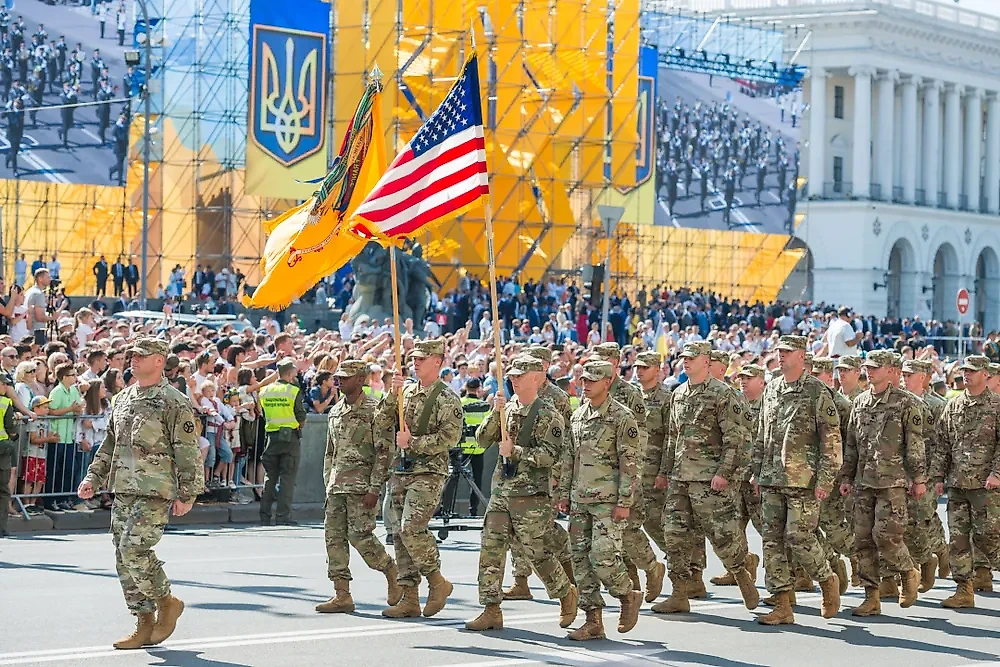 Ястребы Пентагона хотели бы командовать европейскими войсками, а самим в бой не вступать. Фото © Shutterstock / FOTODOM / Beautiful landscape