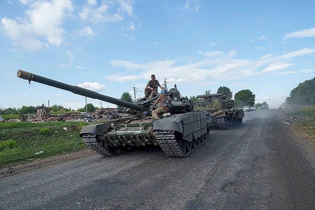 Боевые действия на Донбассе. Фото © ТАСС / Evgeniy Maloletka