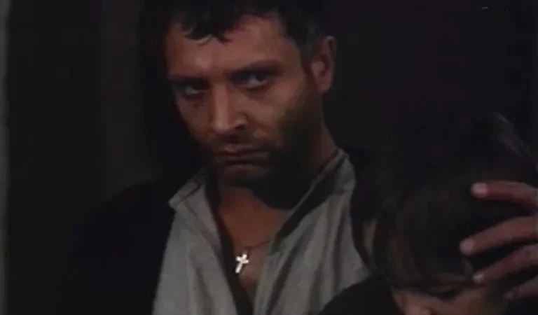 Фильм «Семья вурдалаков» был снят по мотивам произведения Алексея Толстого. Кадр из фильма «Семья вурдалаков», режиссёры Геннадий Климов, Игорь Шавлак, сценаристы Геннадий Климов, Игорь Шавлак и т.д. / Kinopoisk