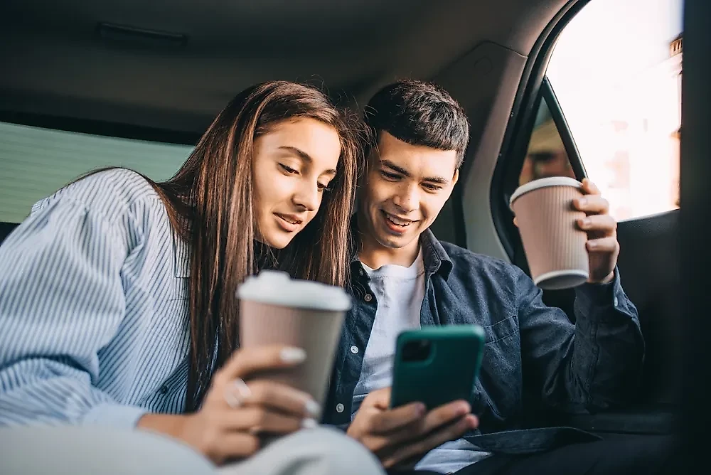 Векторные отношения: характеристики и особенности союза. Фото © Shutterstock / FORODOM / Stenko Vlad