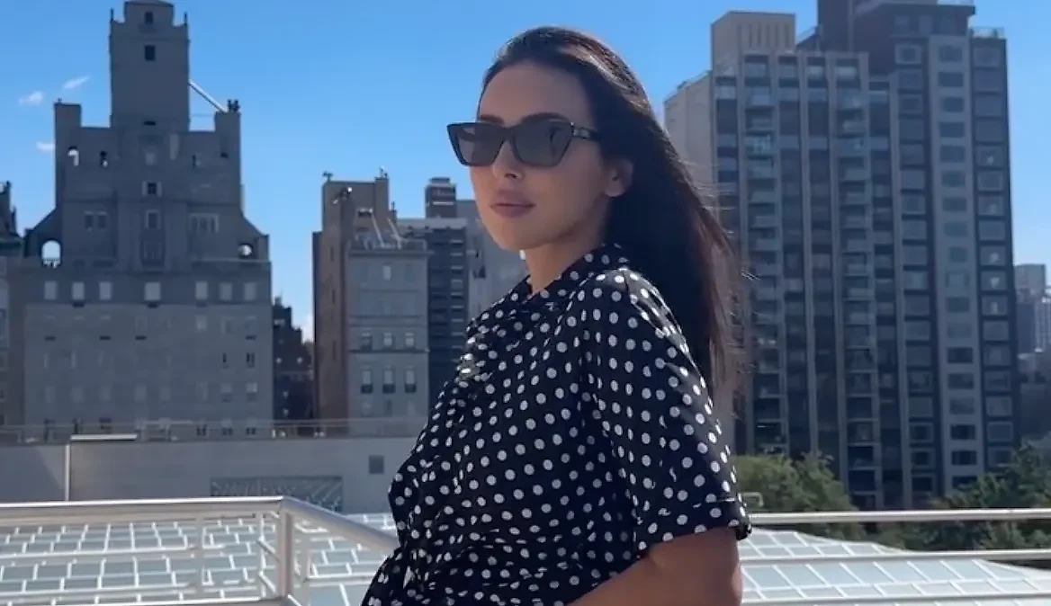 Алсу. Обложка © Instagram (соцсеть запрещена в РФ, принадлежит корпорации Meta, которая признана в РФ экстремистской) / alsou_a