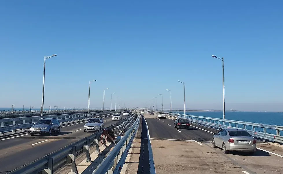 Крымский мост. Обложка © Telegram / Марат Хуснуллин