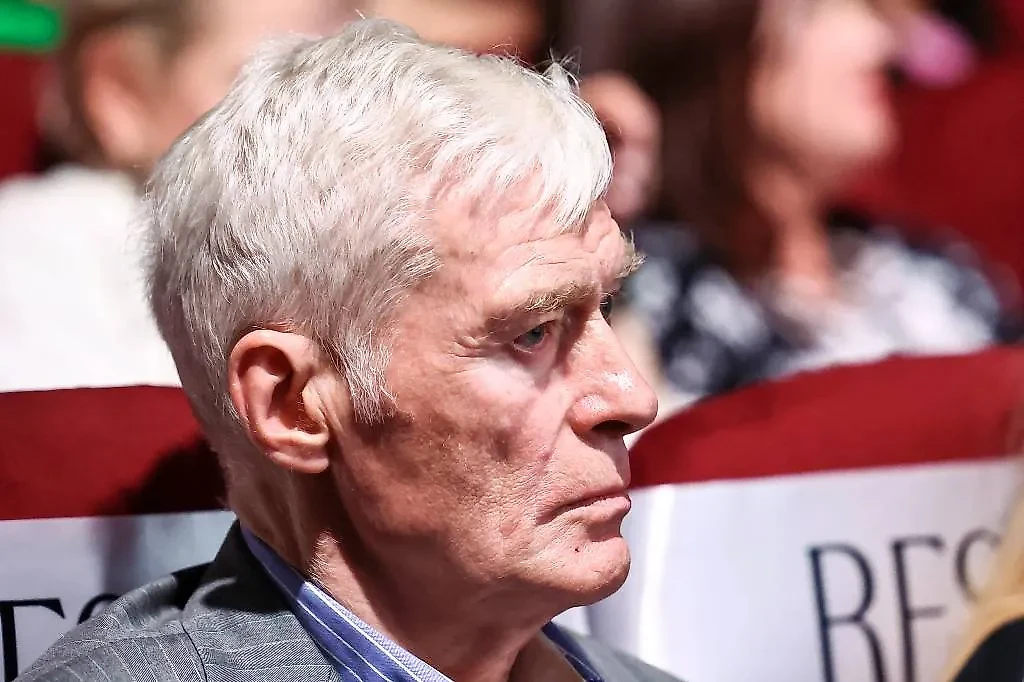 В декабре Борису Щербакову должно исполниться 75 лет. Обложка © Софья Сандурская/ТАСС