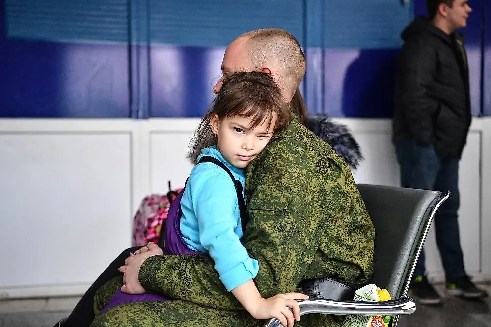 В 2024 году пособие беременным жёнам срочников увеличено. Фото © ТАСС / Донат Сорокин