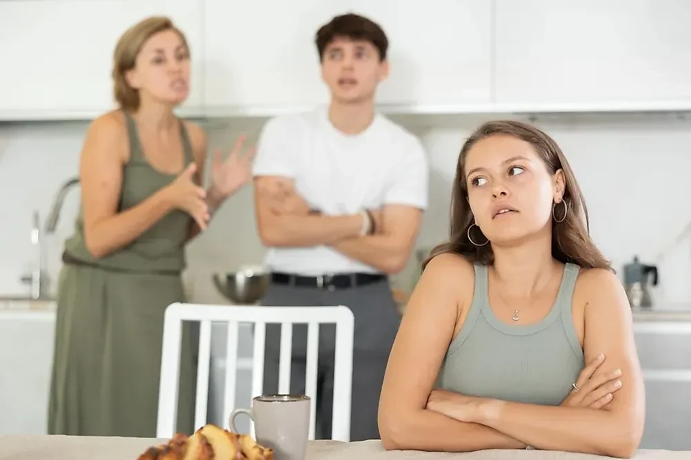 Почему словом можно не только ранить, но и убить всю любовь партнёра. Фото © Shutterstock / FOTODOM / BearFotos