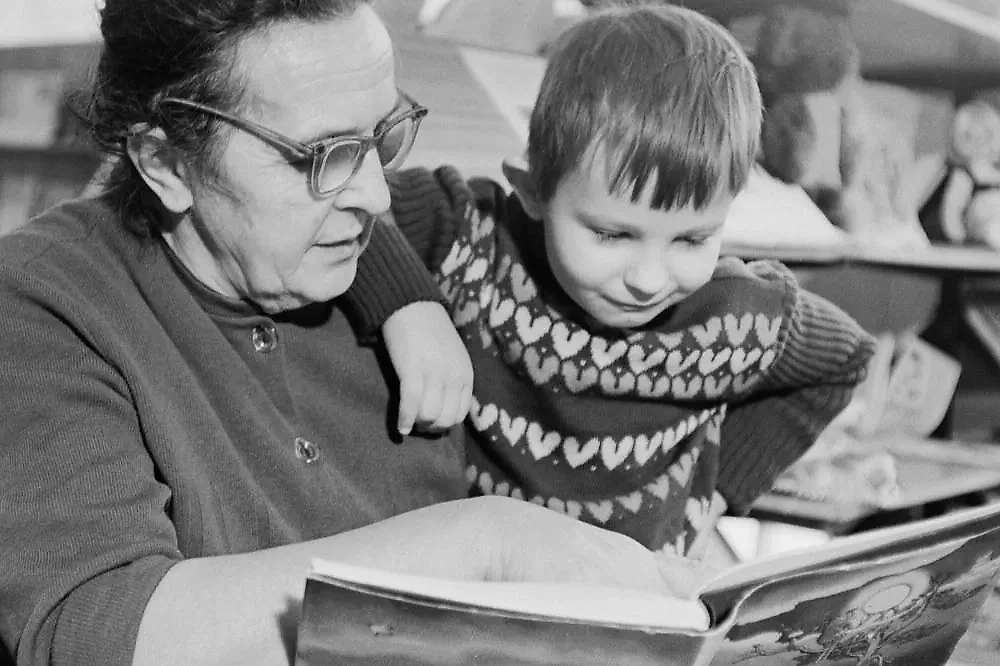 Странные привычки бабушек: почему они так делают. Фото © ТАСС / Степаненко Владимир